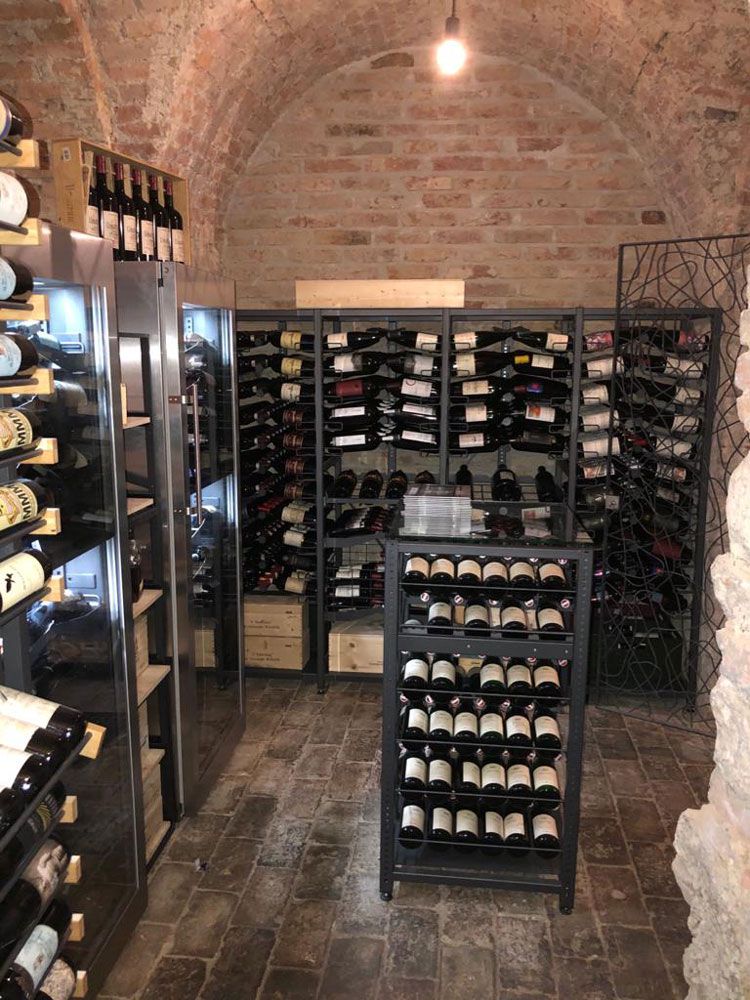 Xi Walk-in individual wine cellar WineBank