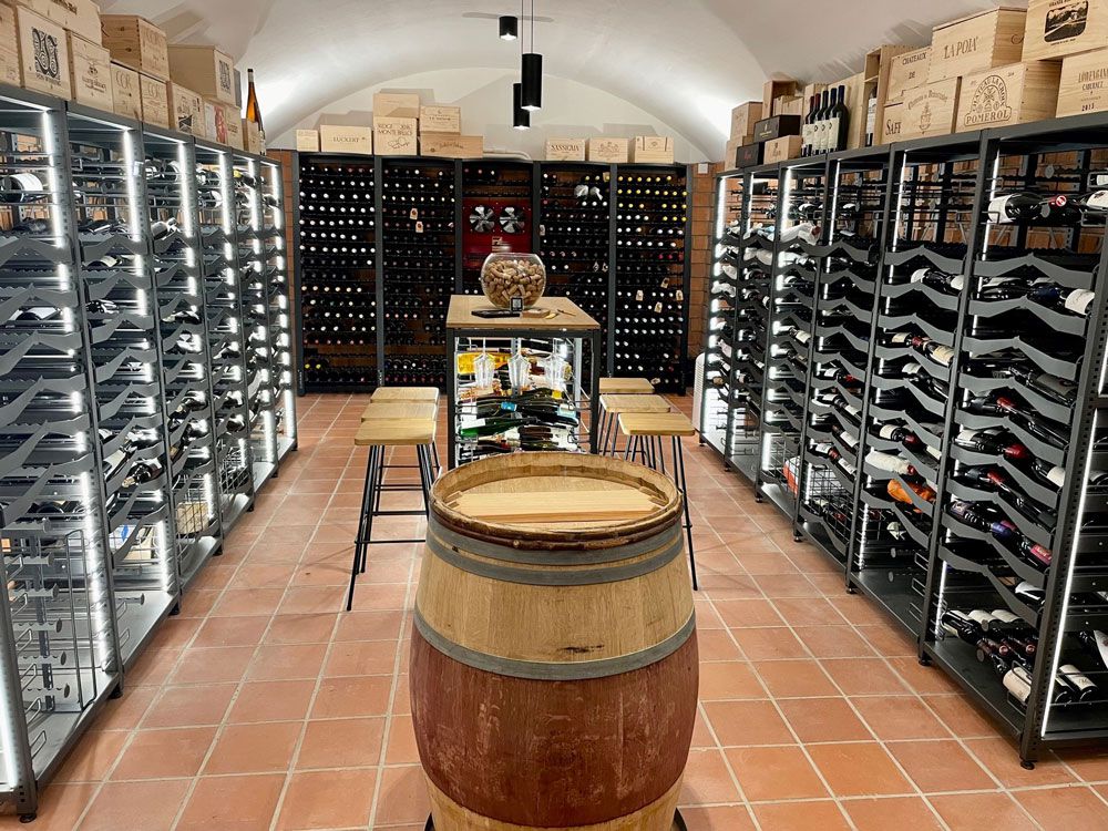 Xi Counter private wine cellar