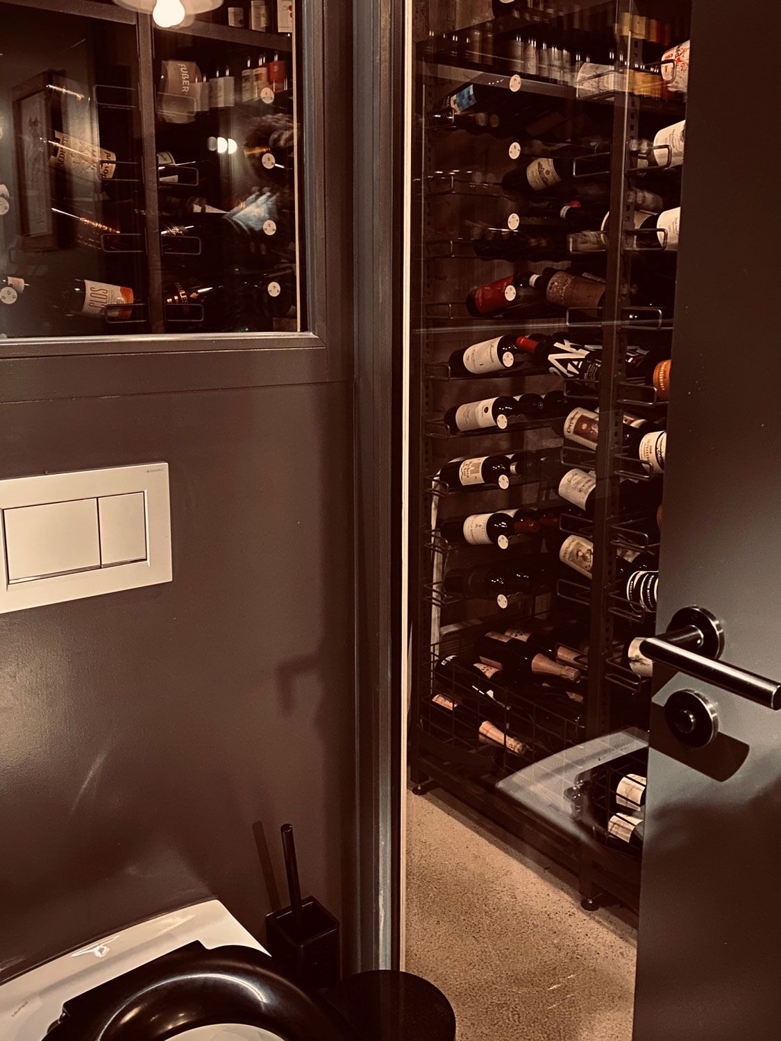 Xi Rack, Xi Walk-in individual wine room Weinbar Storchen